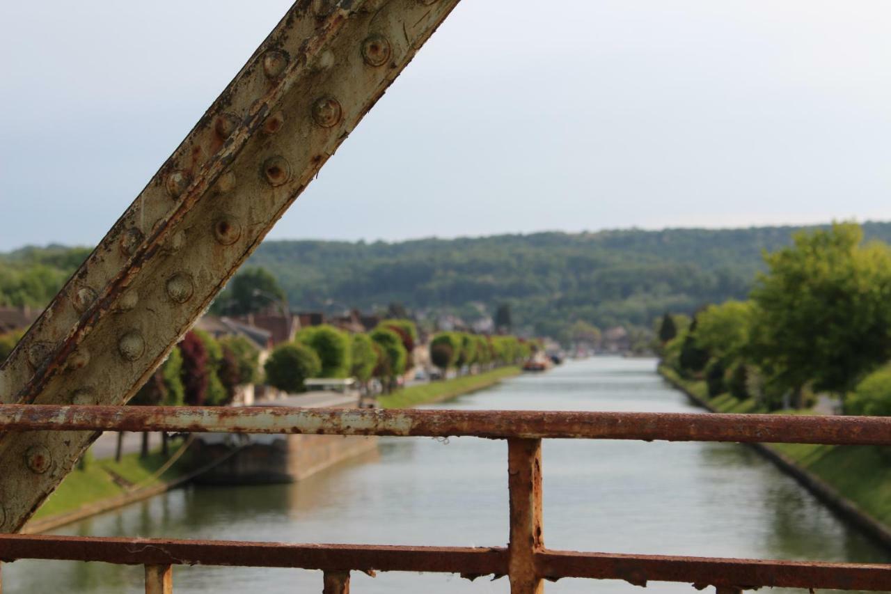 לינה וארוחת בוקר Thourotte Bateau Entre Lille Et Paris מראה חיצוני תמונה